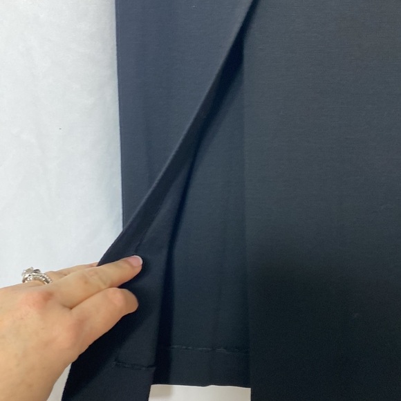 Roberto Collina classic pencil skirt size medium - Picture 2 of 4